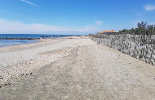 Tahiti Beach, T2 à la mer, piscine, terrasse et parking - Foto 56