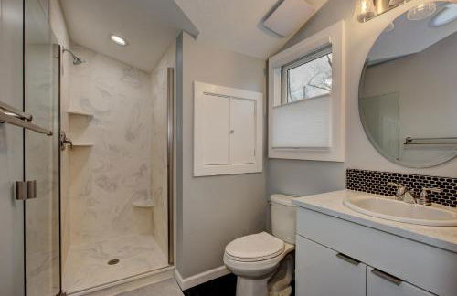 The Lilly Pad Brand New in Hyde Park! Pet Friendly, fully fenced yard, walking distance to Hyde Park shops, and dining and Camel's Back Park - Photo 16