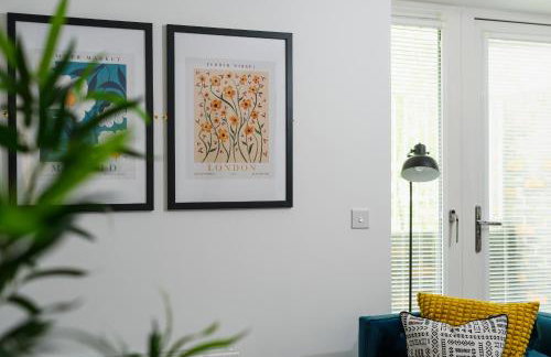 Central 1-Bed perfect for you By Valore Property Services - Foto 7