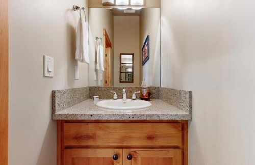 Pine Haven - Photo 18