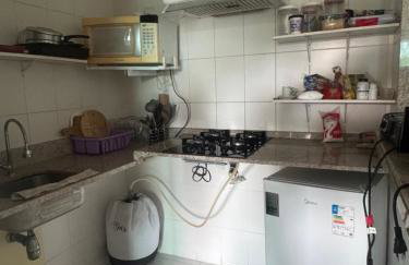 Ap na beira da praia dos cavaleiros Macaé Palace - Foto 6