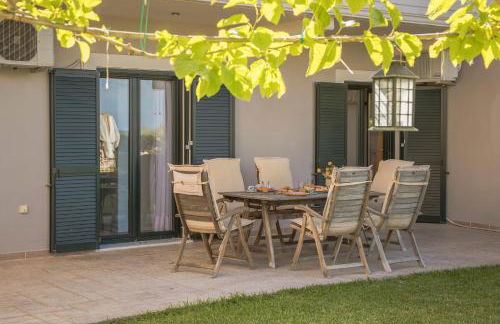 Queen Bee Residence - Photo 46