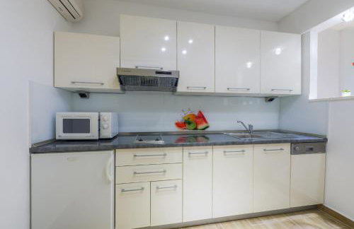 Superb Beachfront Luxury Seaview with Private Beach - Photo 9