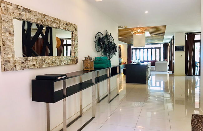 Amatapura Beach Villa 10 - Photo 2