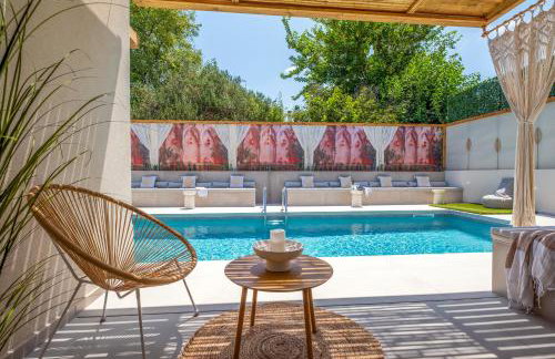 Aladdin Luxury Suites With Shared Pool - Foto 43