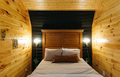 "Lumber Lodge" - Comfy & Woodsy Stay in RRG/Auxier - Foto 7