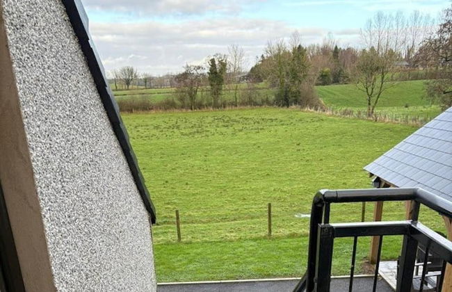 Lisburn - 1 Bedroom - Sleeps 2 - Street Parking - Photo 10