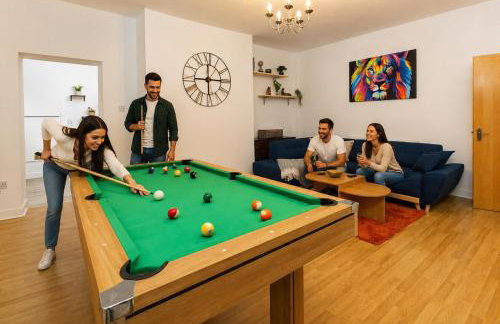 Cavern Quarter Apartment - Pool & Ping Pong by Charming Apartments - Photo 1