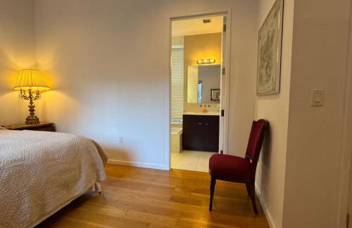 Large and Luxurious in Strivers Row - Photo 23