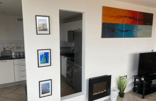 Penthouse - Amazing City Skyline Views - Free Parking - Balcony - Utilita Arena - New St Station - Bullring Shopping - Foto 21