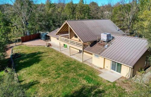 Yosemite Riverside Retreat with small beach access and air conditioning - Foto 22