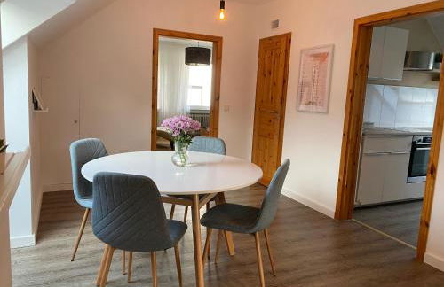 Großzügiger Komfort direkt am Waldrand - Foto 5