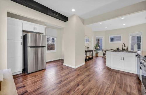 BIG 4BR House 7 Mins to Downtown with Foosball and Games - Foto 20