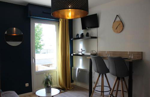 Studio Centre-Ville avec Terrasse et Parking Sécurisé Gratuit - Foto 9