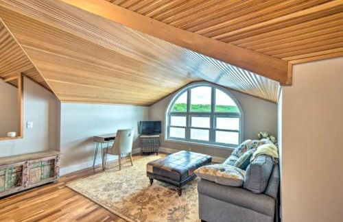 Unmatched Lakefront Home! - Foto 22