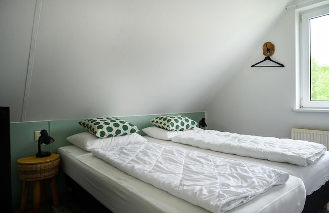 House With Sauna, Outdoor spa and Pedal Boat in Vlagtwedde - Photo 48