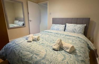 2 Bed - Greenwich Flat - Sleeps 5 - 1 Minute From New Eltham Train station - Foto 7