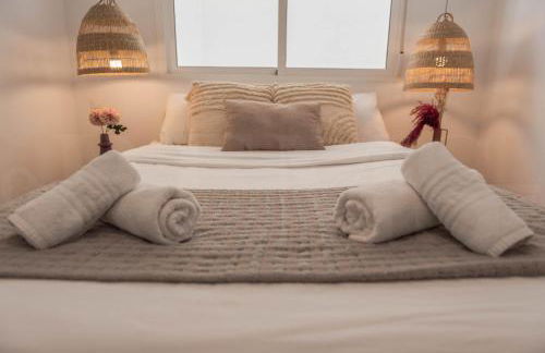 Peaceful & bright apartment with patio - Center - Foto 9