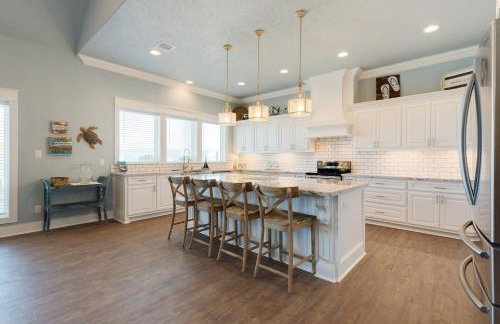 Gorgeous 5BR Sleeps 20 Great OutDoor Entertainment - Diamond in the Dunes - Foto 9