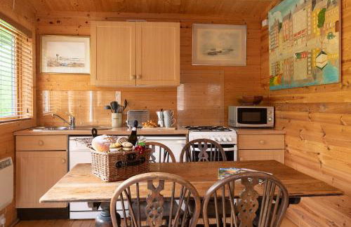 The Cabin at Little Bosveal near the Helford River....lovely location - Foto 5