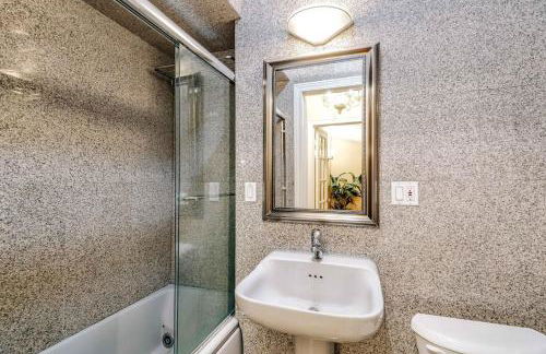 Old-World Classic Building Downtown - Photo 28