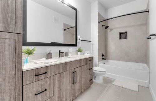 Beach Bliss Modern 3 Bed Oasis Mins from Shore - Foto 22