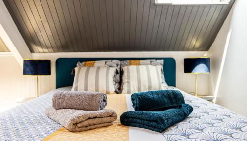 Agréable cocon sous les toits - Parking - WiFi - Foto 2, towels