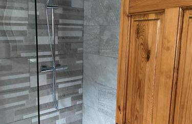 Derry City center townhouse - Photo 16