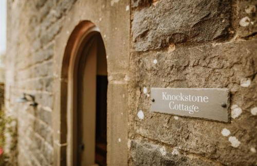 Lyme Tree Farm Cottages - Hotching Barn and Knockstone Cottage - Foto 12