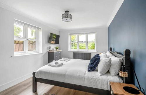 Waterside Cottage - Hot Tub, Mooring, Arcade, Bar - Foto 21