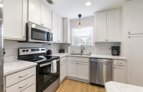 Island Suite - Walk to Downtown! - Foto 9