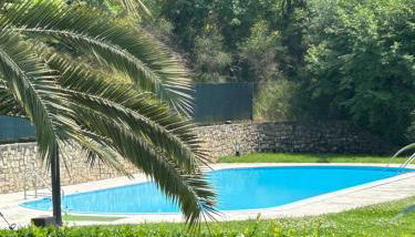 La Verbena a fianco del Vittoriale, vista piscina, 10 minuti a piedi dal lungo lago - Foto 5