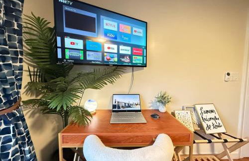 Vibing Hudson Retreat Pet-Friendly w Hot Tub - Foto 11