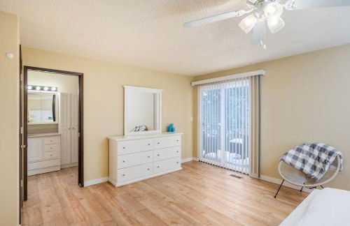 Edgewater Paradise HotTub Private Dock & Game Room - Foto 62