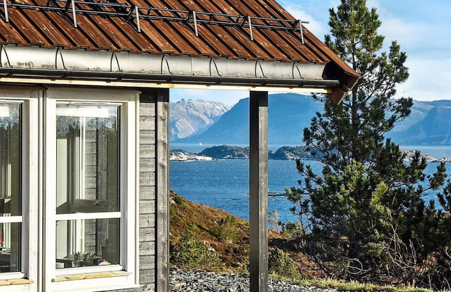 6 Person Holiday Home in Kalvag - Foto 1