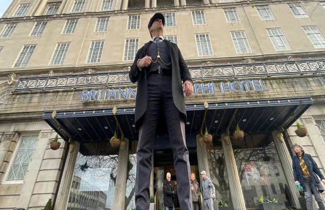 Tour a pie de Peaky Blinders por el centro de Liverpool con pase de bus turístico de 48 h - Foto 6
