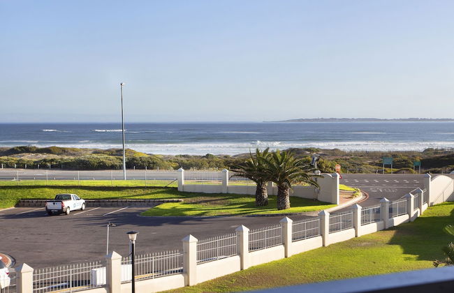 Big Bay Beach Club 21 - Photo 3