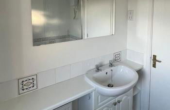 Spacious 3 Bed home situated in a beautiful area - SLEEPS 8 - Foto 7