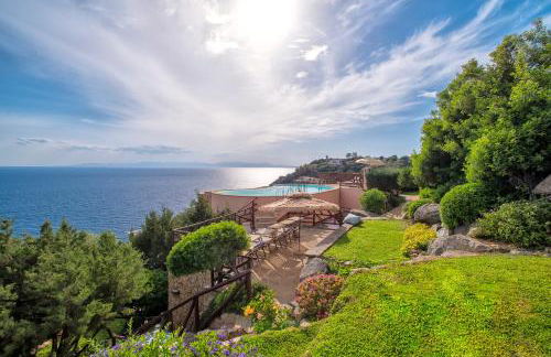 Villa Patty with infinity pool in front of the sea, parking and wifi - Foto 11