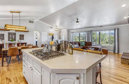 Temecula Wine Country Home w/ Pool, Hot Tub, Game Room & Vineyard Views - Foto 26