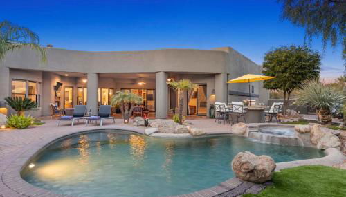 The Debonair Derby by PaseoHomesAZ with Heated Pool - Foto 1