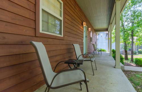 Hickory Hideaway with Communal Pool Access - Foto 7