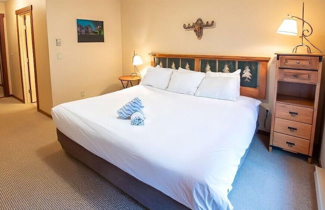 Snow Creek Lodge by Fernie Lodging Co - Photo 32