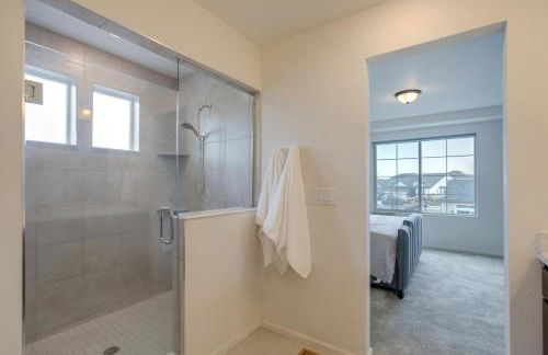 Newly Built Home with Garage, 10 Mi to Anschutz! - Foto 17