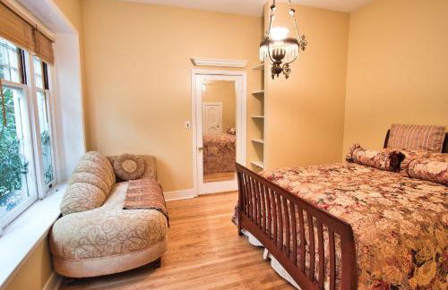 Regal Victorian Home in Downtown Calistoga - Foto 12