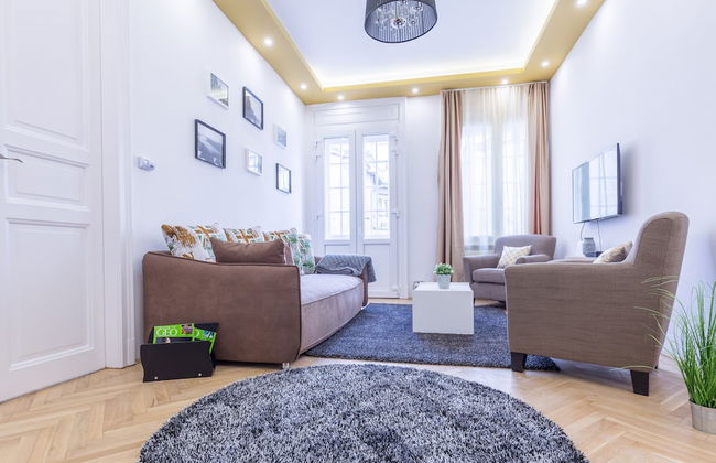 Real Apartments Zoltan - Photo 34