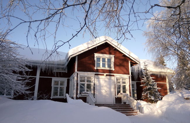 LAURI Historical Log House Manor - Photo 41