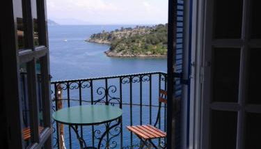 Aprilis Apartments - Foto 2