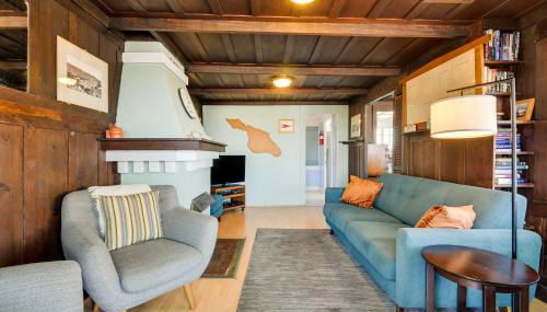 Charming Catalina Gem w/ Deck: Walk to the Beach - Foto 4