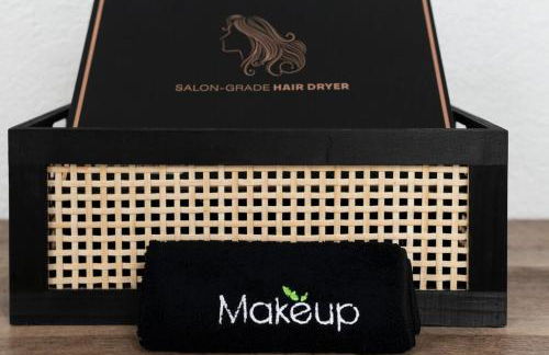 Chic 4BR Home Hot Tub Game Room - Foto 41